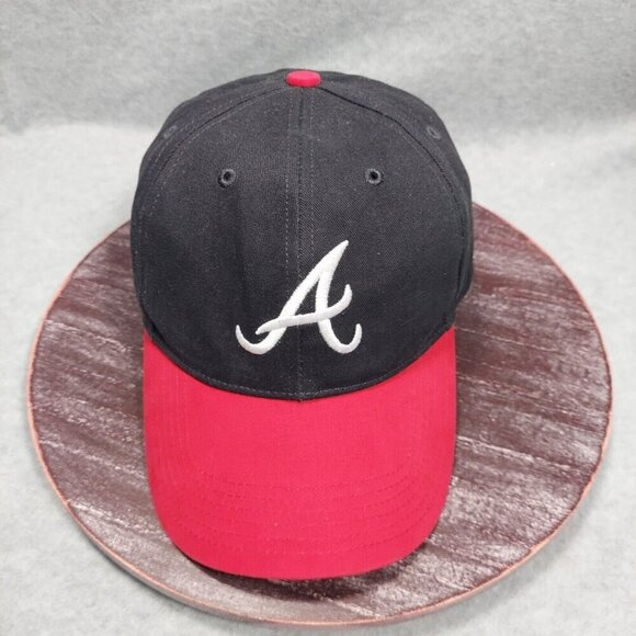 MLB Fan Favorite Atlanta Braves  Men Curved Bill Adjustable Hat Cap OSFA - Picture 1 of 11